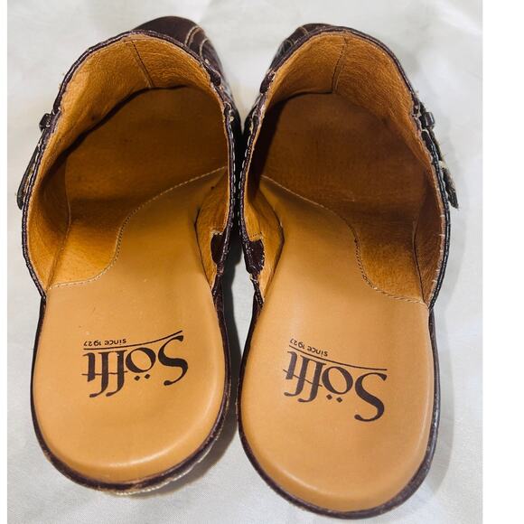 Sofft Tooled Leather Mules - Women's Size 6 M - Comfort Clogs w/ Floral‎ Design - Picture 8 of 10